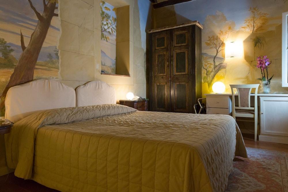 Corte Degli Angeli Hotel 4*